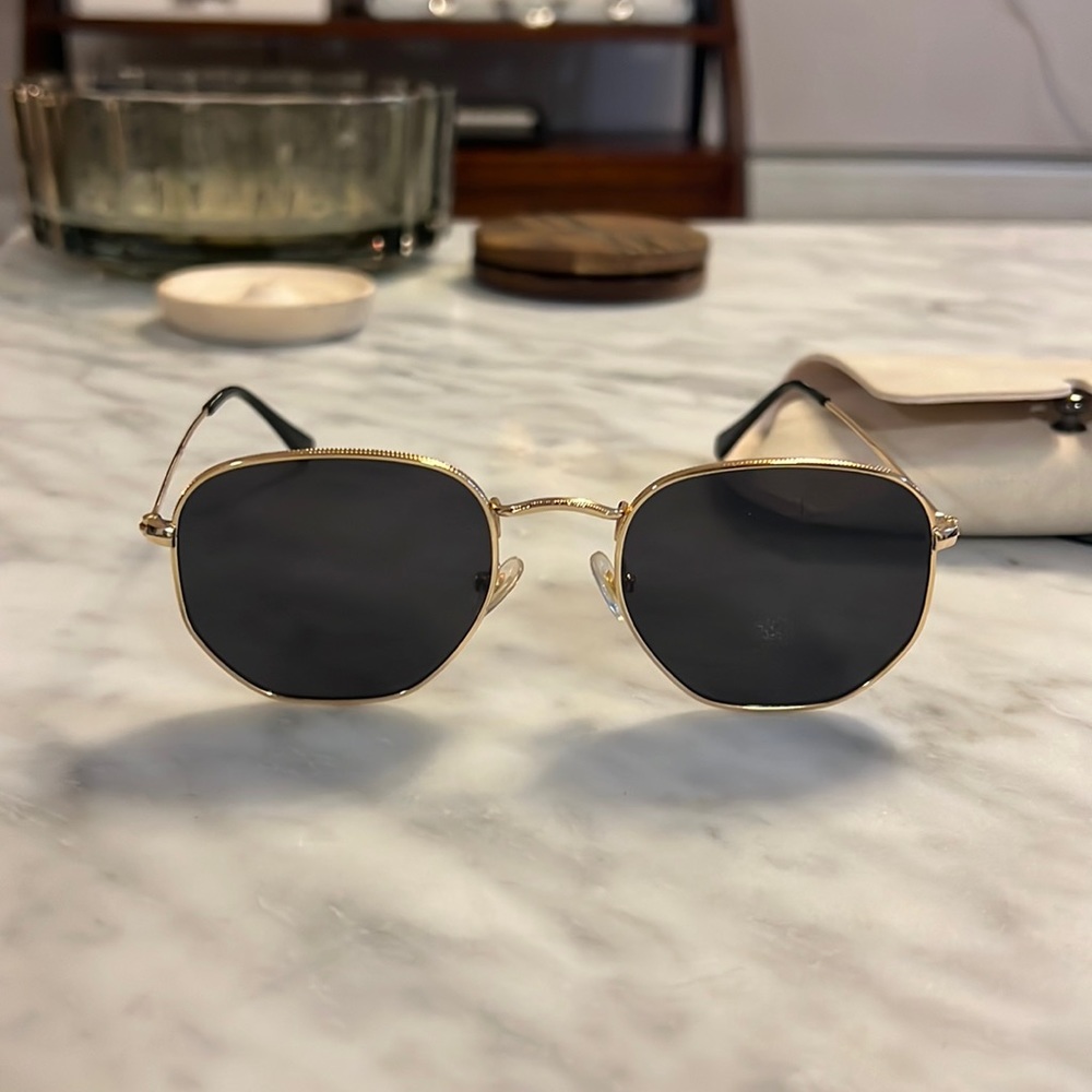Ambassador Sunglasses Gold Frame with Black lenses
